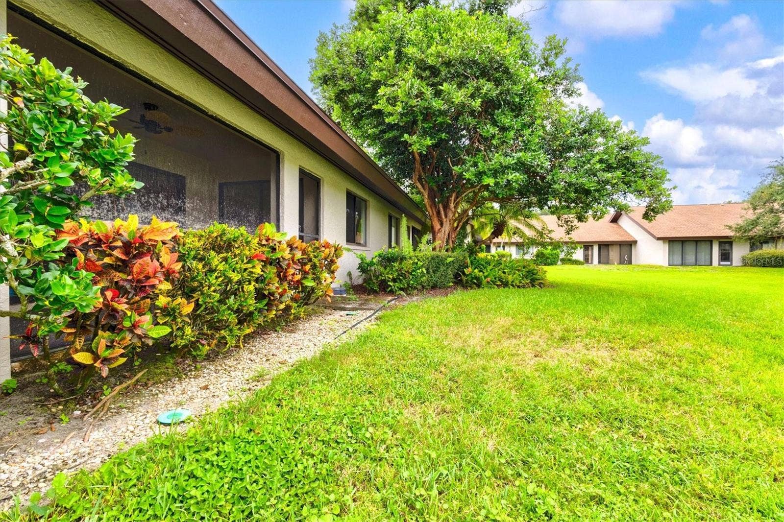 3118 WINDRUSH BOURNE, #8, Sarasota, FL 34235 3118 WINDRUSH BOURNE, #8, Sarasota, FL 34235