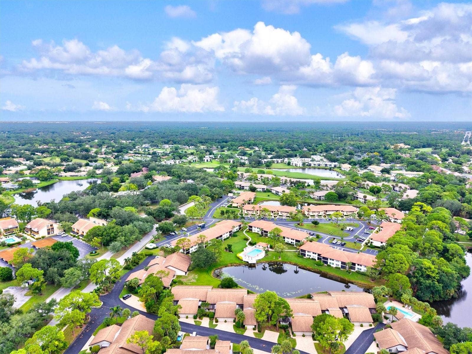 3118 WINDRUSH BOURNE, #8, Sarasota, FL 34235 3118 WINDRUSH BOURNE, #8, Sarasota, FL 34235