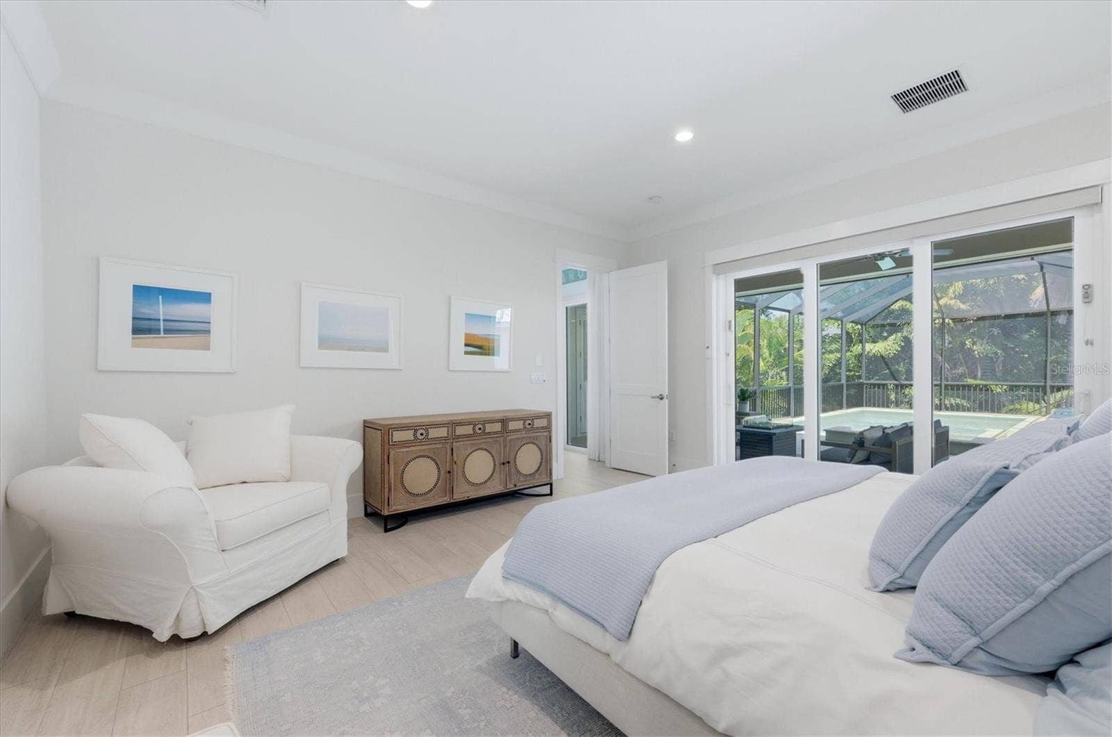3913 ROBERTS POINT ROAD, Sarasota, FL 34242 3913 ROBERTS POINT ROAD, Sarasota, FL 34242
