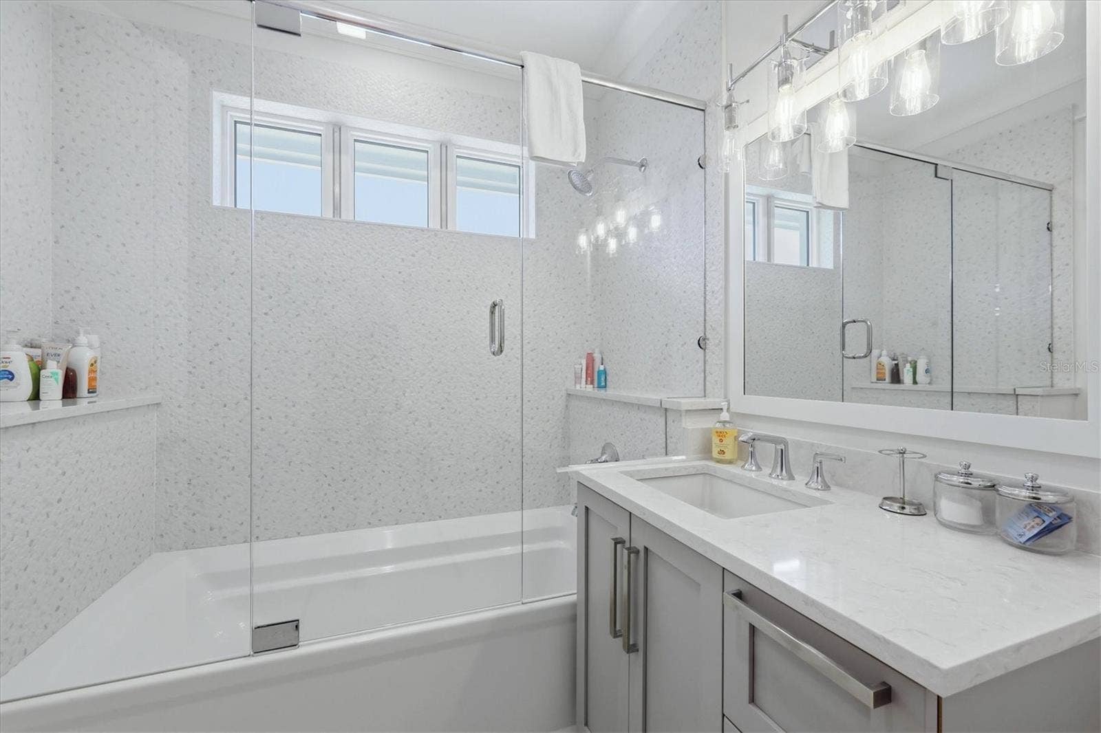 3913 ROBERTS POINT ROAD, Sarasota, FL 34242 3913 ROBERTS POINT ROAD, Sarasota, FL 34242