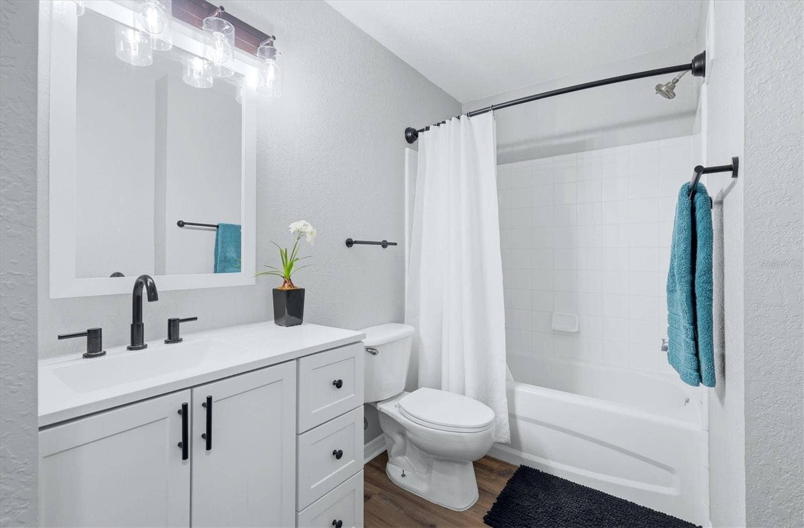 8926 MANOR LOOP, #103, Bradenton, FL 34202 8926 MANOR LOOP, #103, Bradenton, FL 34202