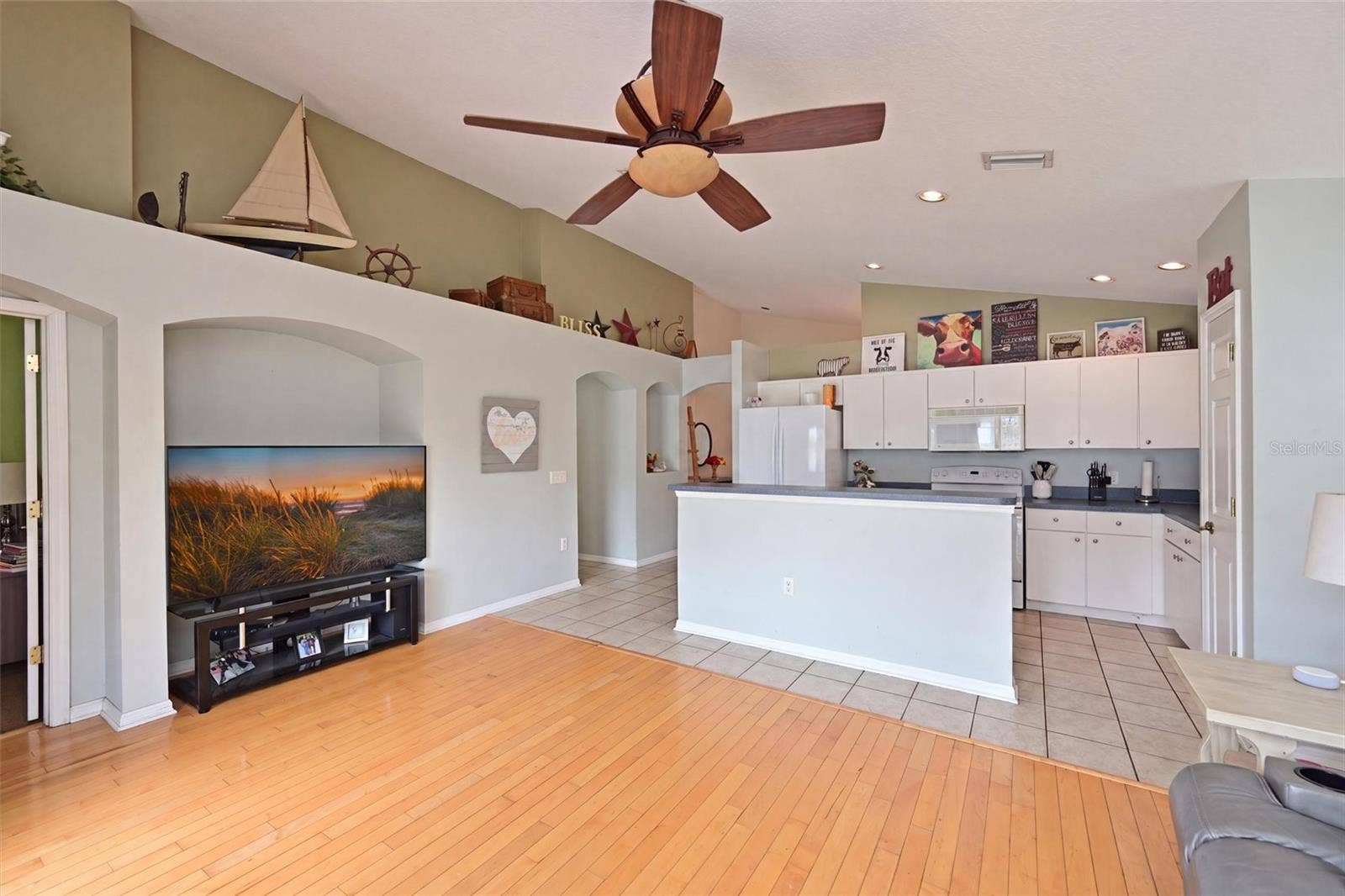 7112 49TH PL E, Palmetto, FL 34221 7112 49TH PL E, Palmetto, FL 34221