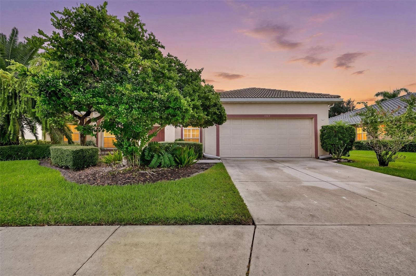 1322 WESTERN PINE CIRCLE, Sarasota, FL 34240 1322 WESTERN PINE CIRCLE, Sarasota, FL 34240