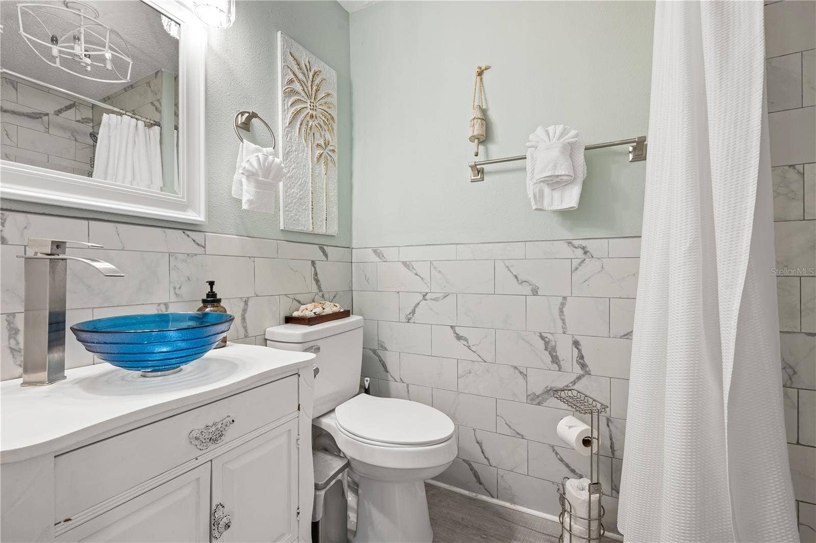 3476 WINTON AVENUE, Sarasota, FL 34234 Cottage 1 Owner bath