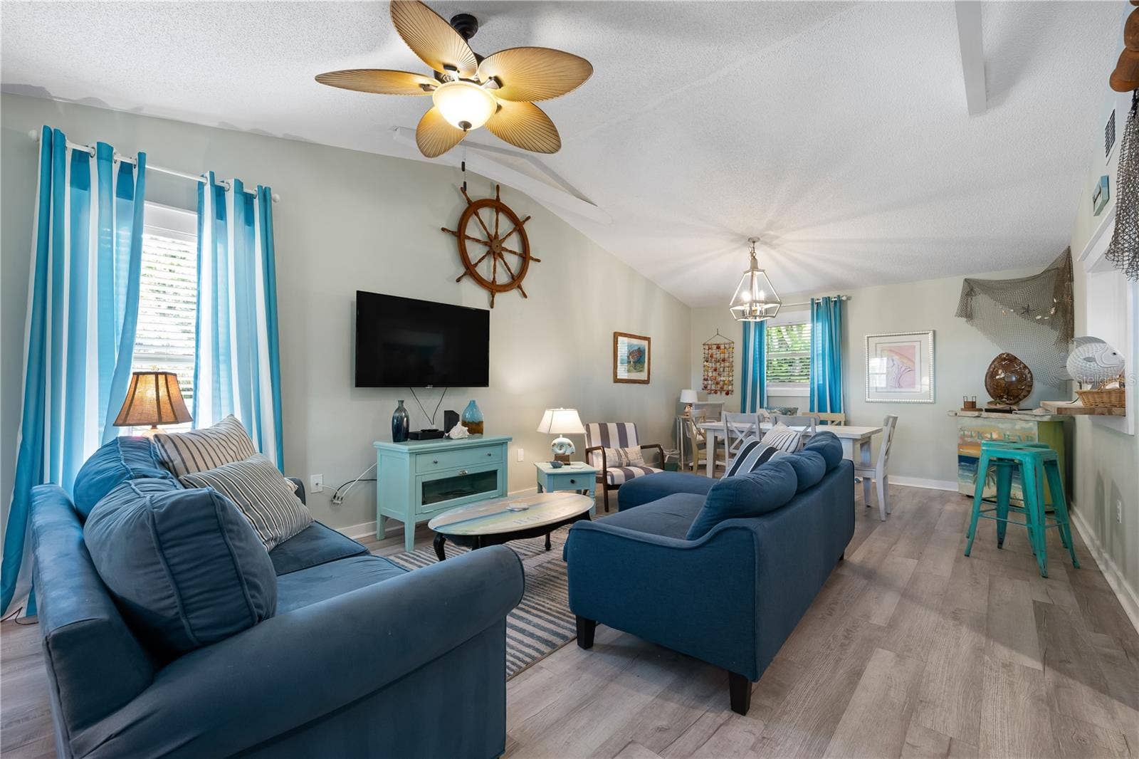 3476 WINTON AVENUE, Sarasota, FL 34234 Cottage 1 Living Room