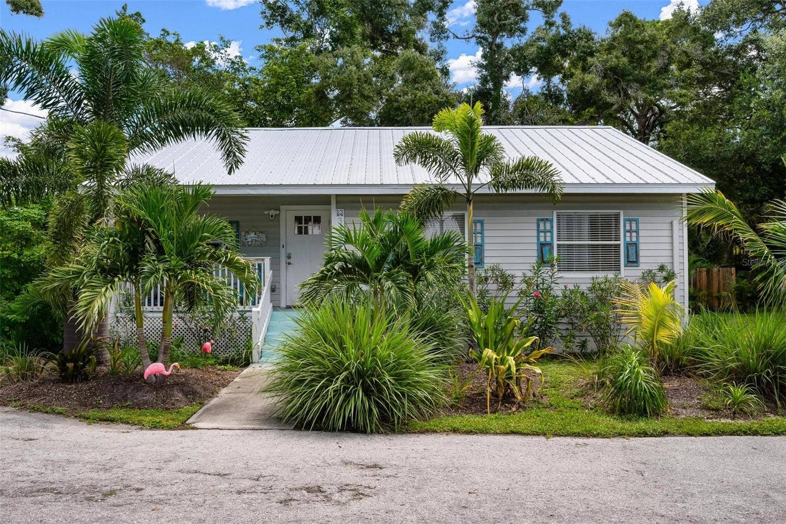 3476 WINTON AVENUE, Sarasota, FL 34234 Cottage 1 of 3