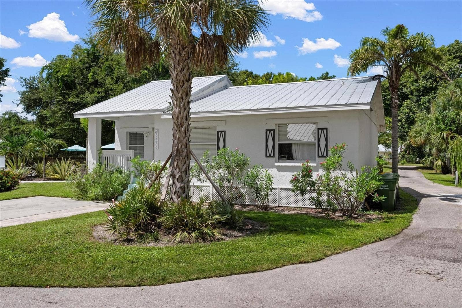 3476 WINTON AVENUE, Sarasota, FL 34234 Cottage 2 of 3