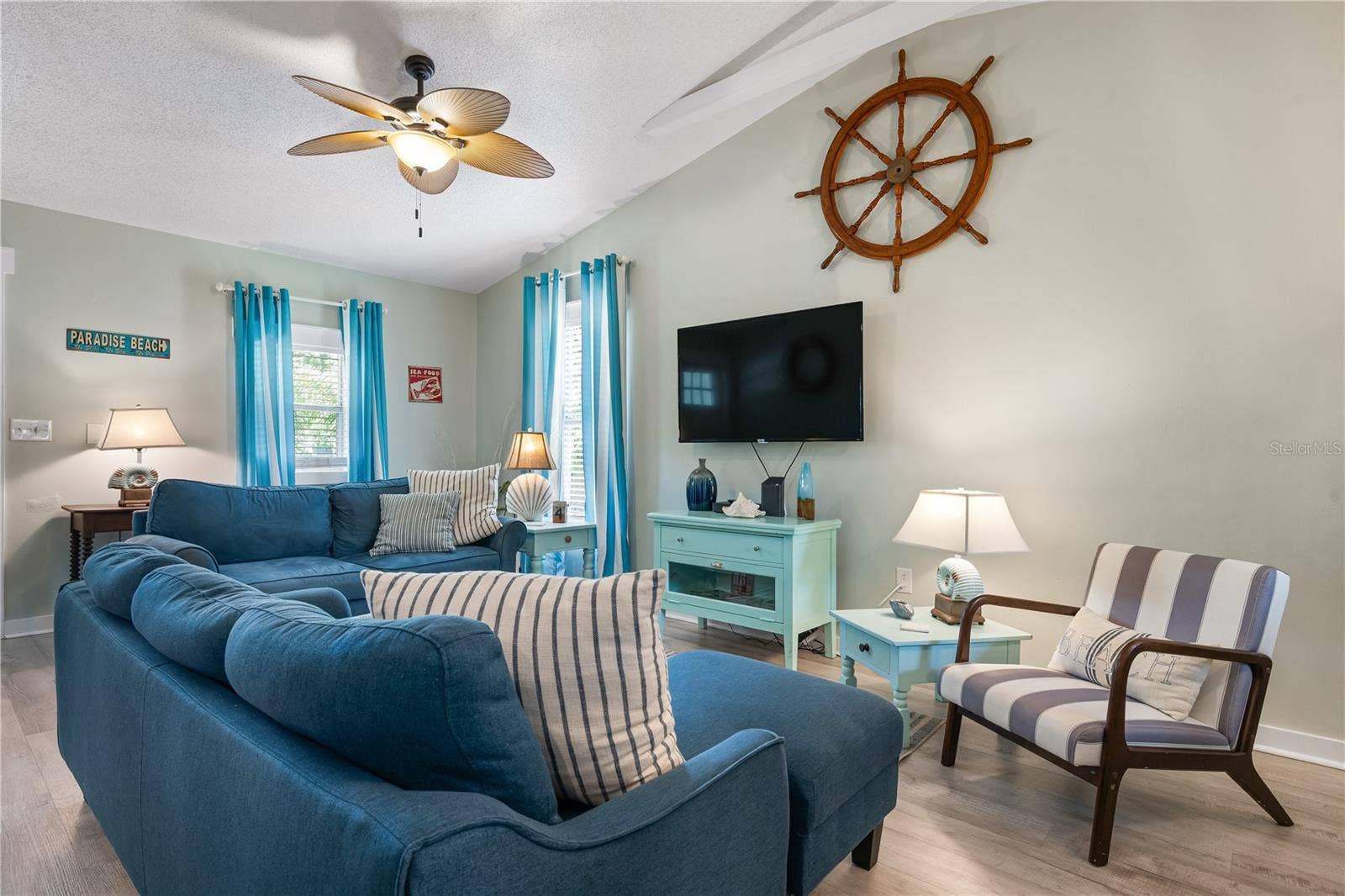 3476 WINTON AVENUE, Sarasota, FL 34234 Cottage 1 Living Room