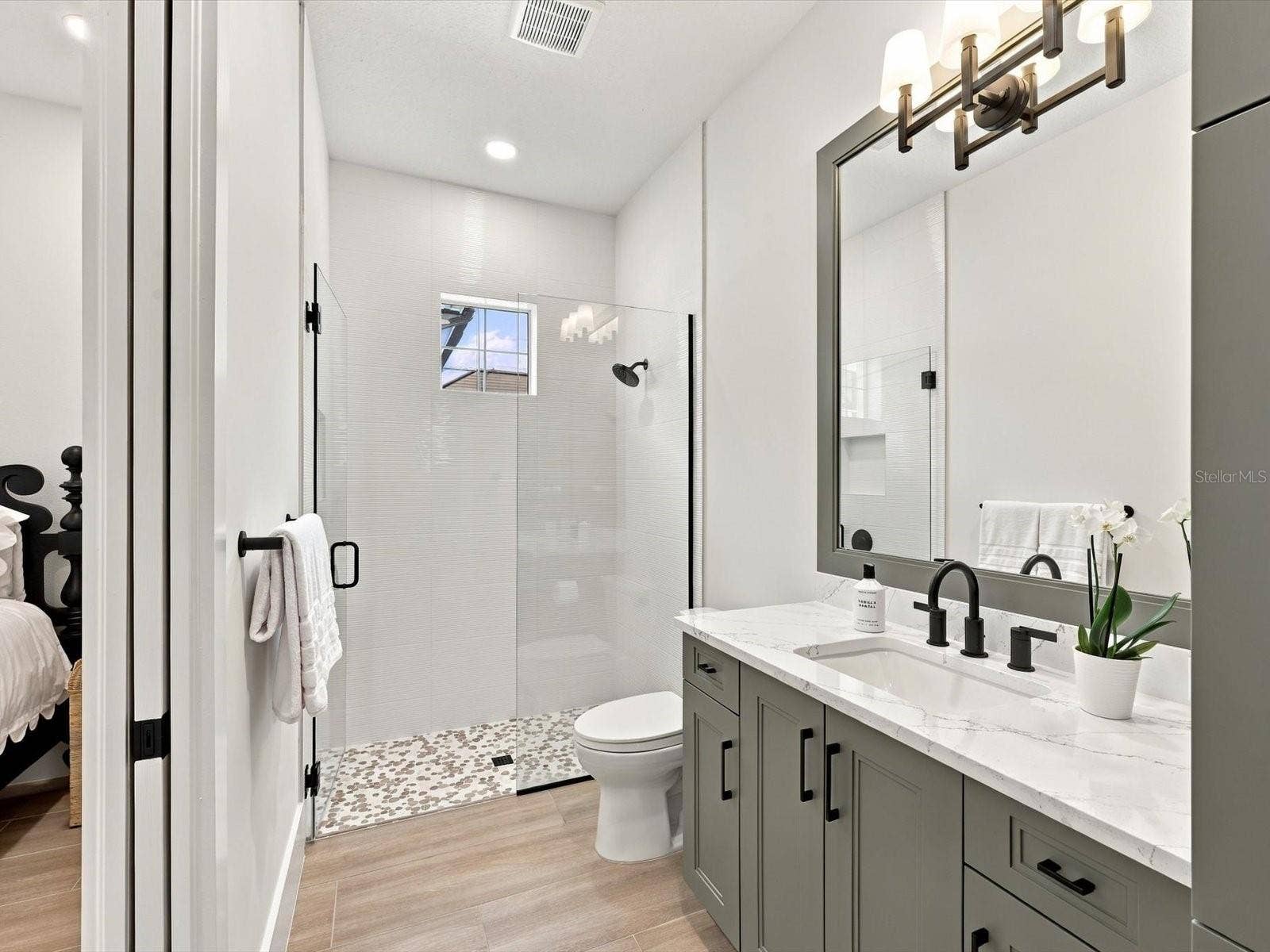 532 BLUE SHELL LOOP, Sarasota, FL 34240 Ensuite Bath 1
