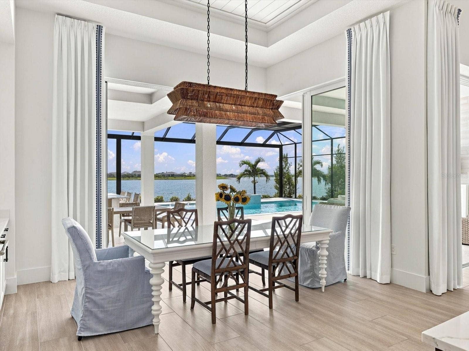 532 BLUE SHELL LOOP, Sarasota, FL 34240 Dining room