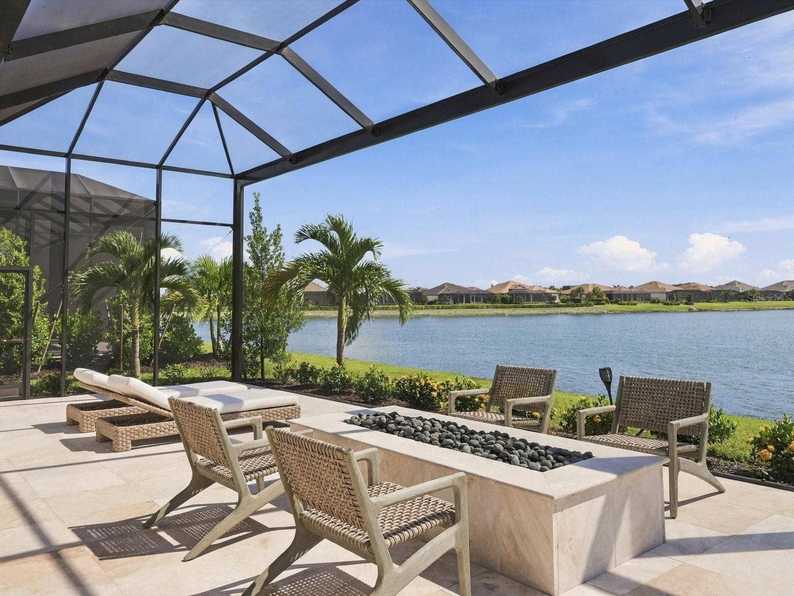 532 BLUE SHELL LOOP, Sarasota, FL 34240 Gas Fireplace