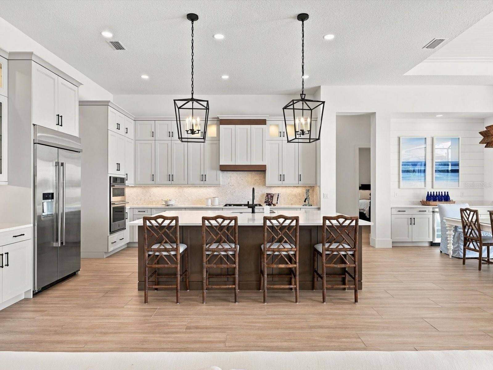 532 BLUE SHELL LOOP, Sarasota, FL 34240 Chefs Kitchen