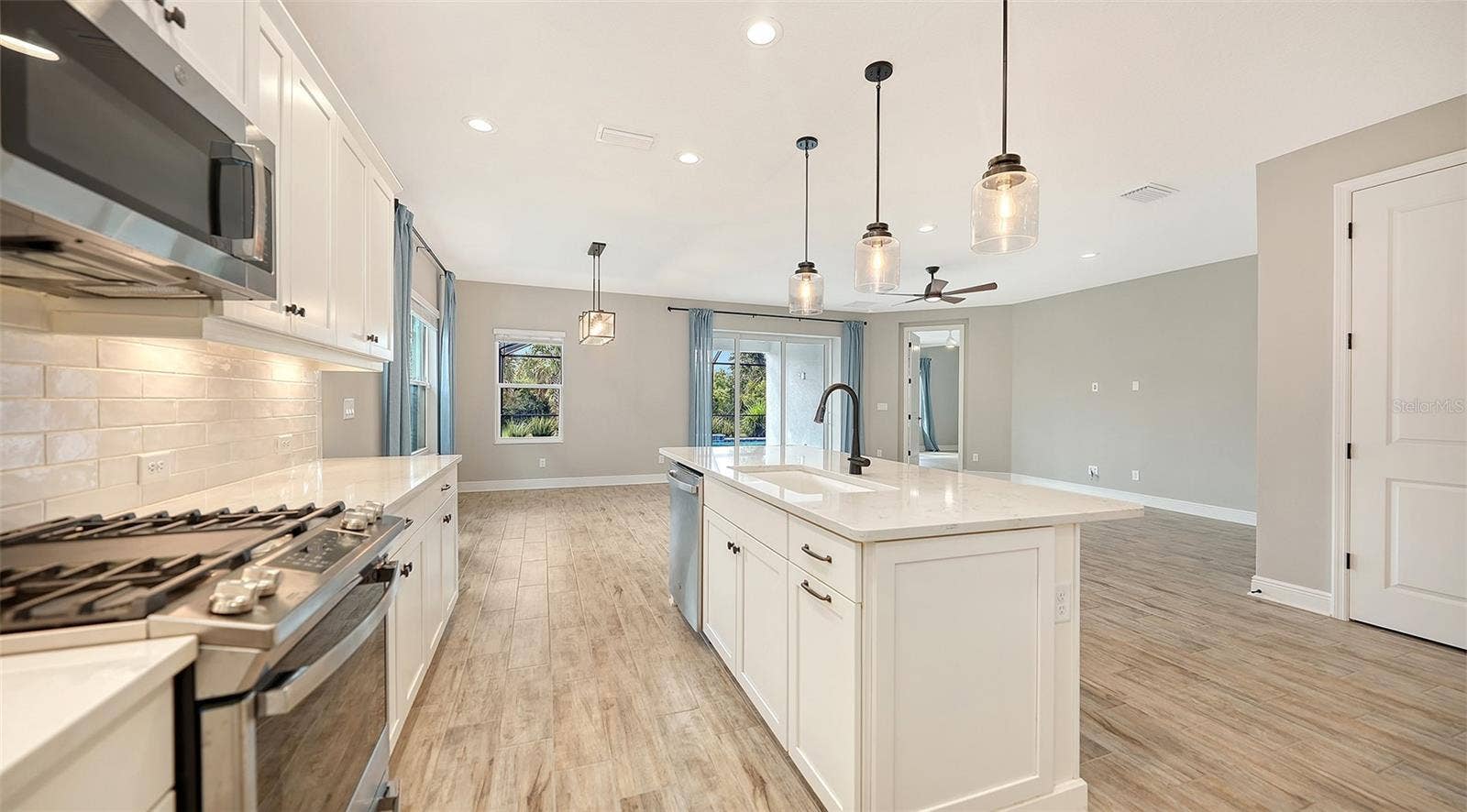 2806 BUTTERFLY JASMINE TRAIL, Sarasota, FL 34240 2806 BUTTERFLY JASMINE TRAIL, Sarasota, FL 34240