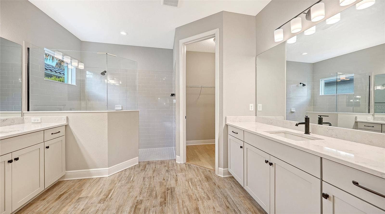 2806 BUTTERFLY JASMINE TRAIL, Sarasota, FL 34240 2806 BUTTERFLY JASMINE TRAIL, Sarasota, FL 34240