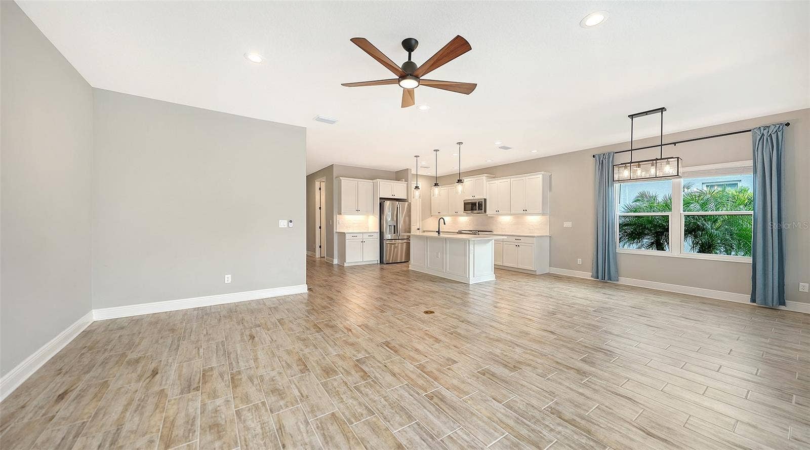 2806 BUTTERFLY JASMINE TRAIL, Sarasota, FL 34240 2806 BUTTERFLY JASMINE TRAIL, Sarasota, FL 34240