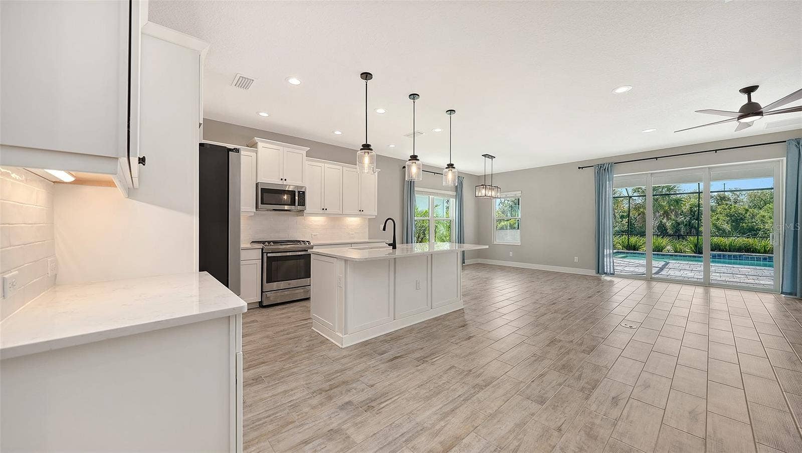 2806 BUTTERFLY JASMINE TRAIL, Sarasota, FL 34240 2806 BUTTERFLY JASMINE TRAIL, Sarasota, FL 34240