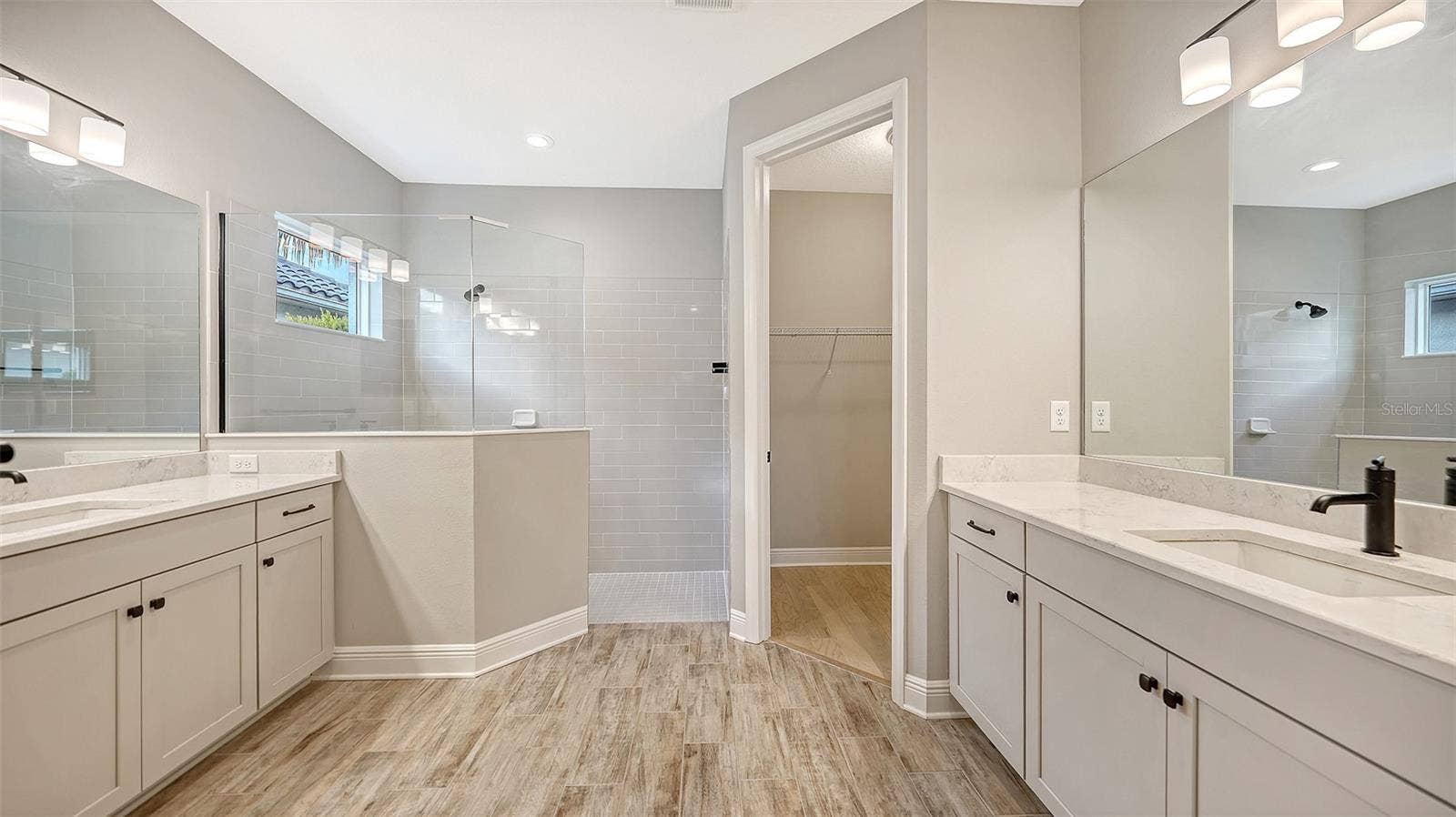 2806 BUTTERFLY JASMINE TRAIL, Sarasota, FL 34240 2806 BUTTERFLY JASMINE TRAIL, Sarasota, FL 34240