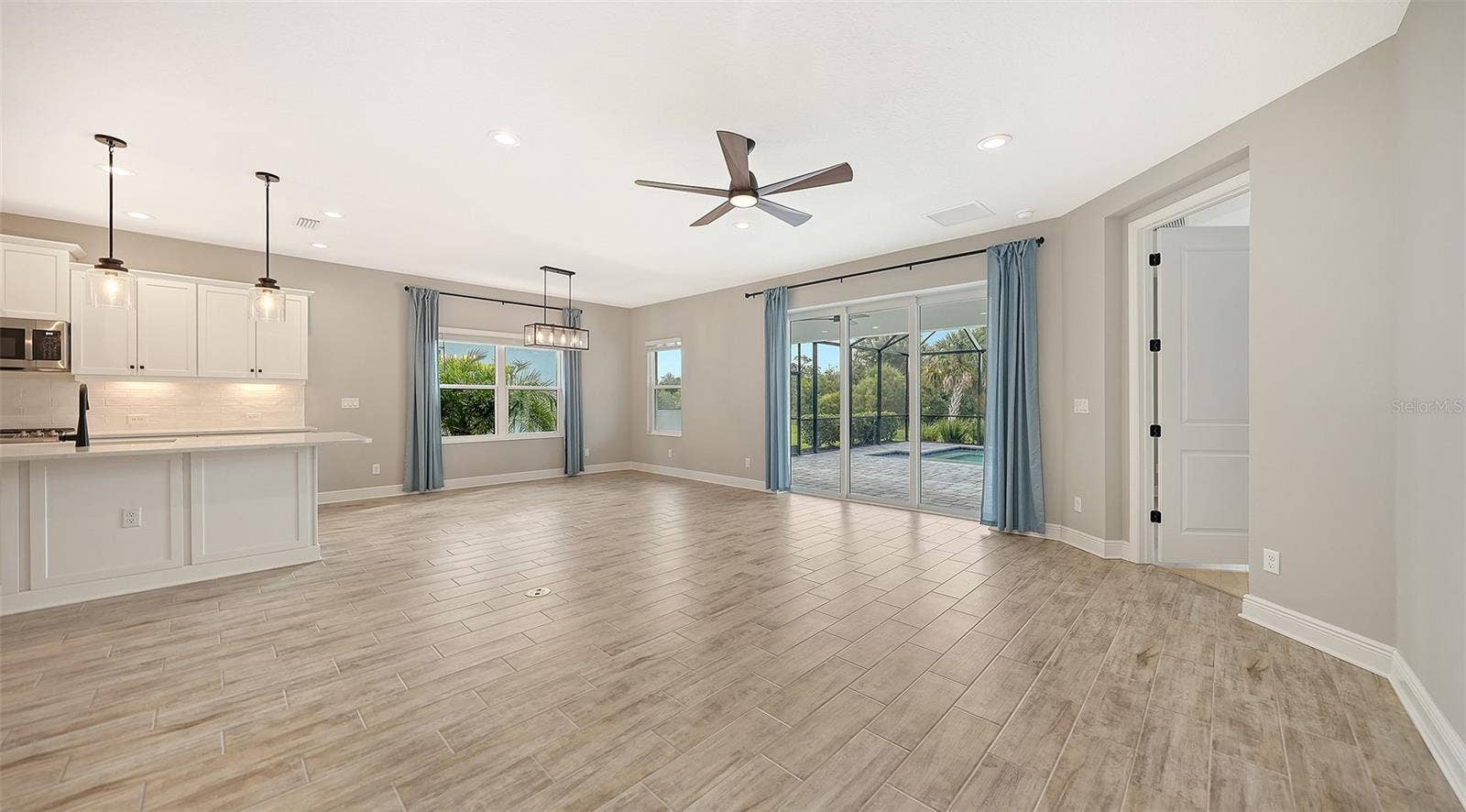 2806 BUTTERFLY JASMINE TRAIL, Sarasota, FL 34240 2806 BUTTERFLY JASMINE TRAIL, Sarasota, FL 34240