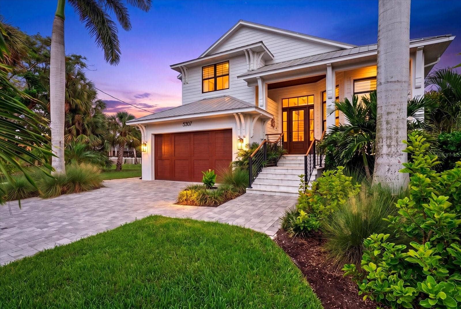 5307 AVENIDA DEL MARE, Sarasota, FL 34242 5307 AVENIDA DEL MARE, Sarasota, FL 34242