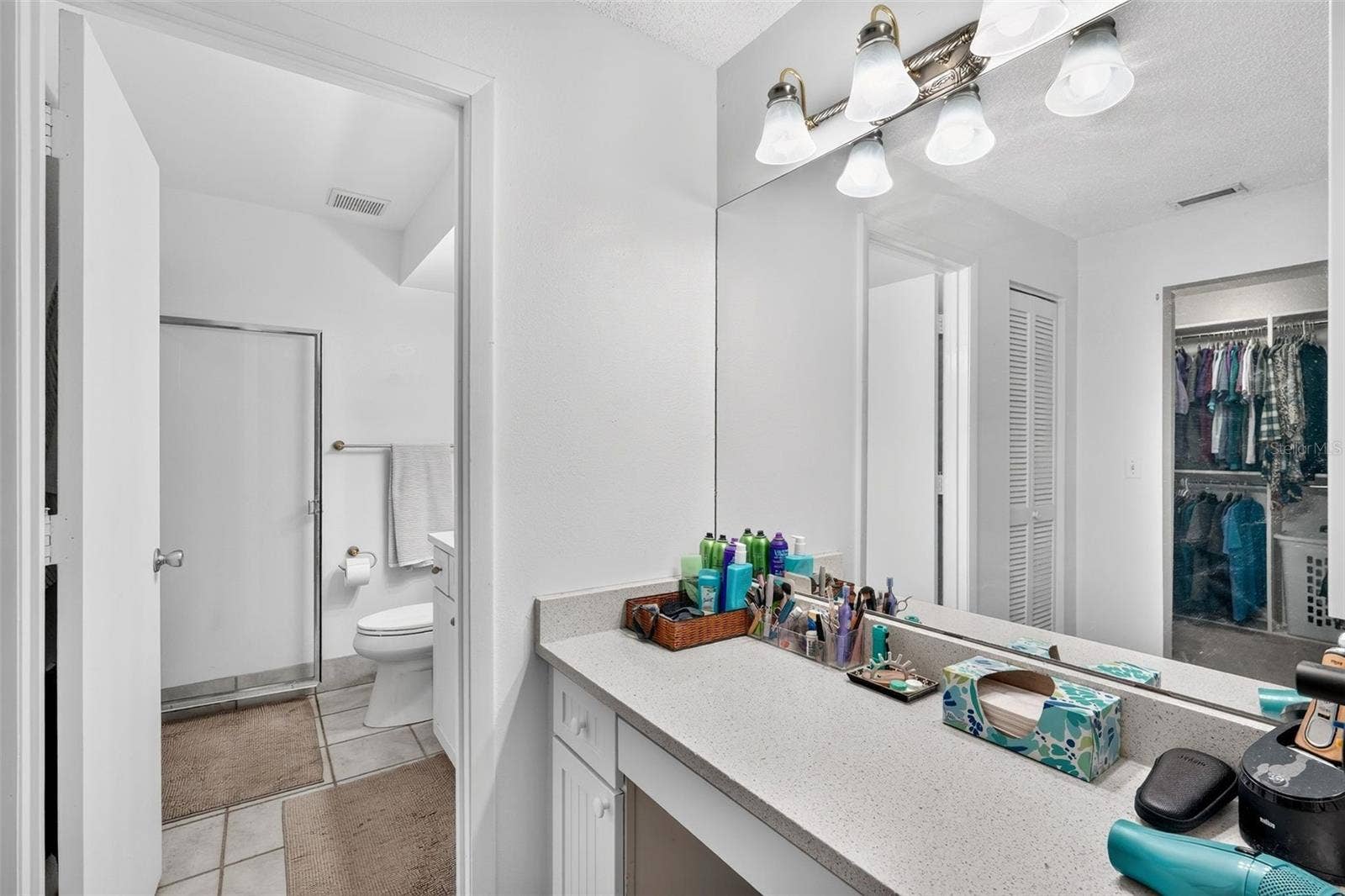 7283 ELEANOR CIRCLE, Sarasota, FL 34243 7283 ELEANOR CIRCLE, Sarasota, FL 34243