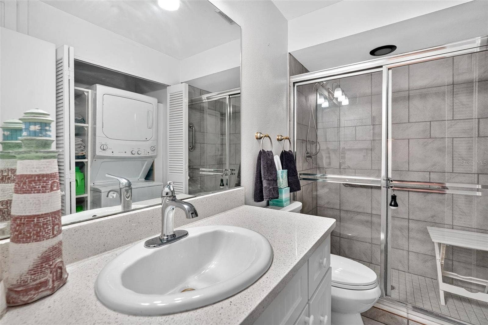 7283 ELEANOR CIRCLE, Sarasota, FL 34243 7283 ELEANOR CIRCLE, Sarasota, FL 34243
