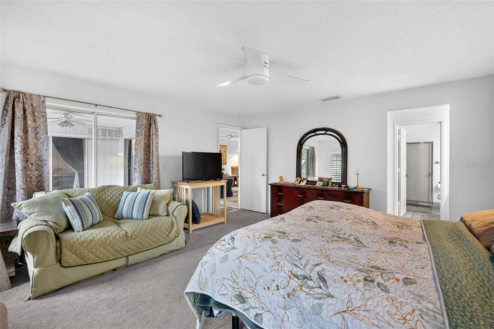 7283 ELEANOR CIRCLE, Sarasota, FL 34243 7283 ELEANOR CIRCLE, Sarasota, FL 34243
