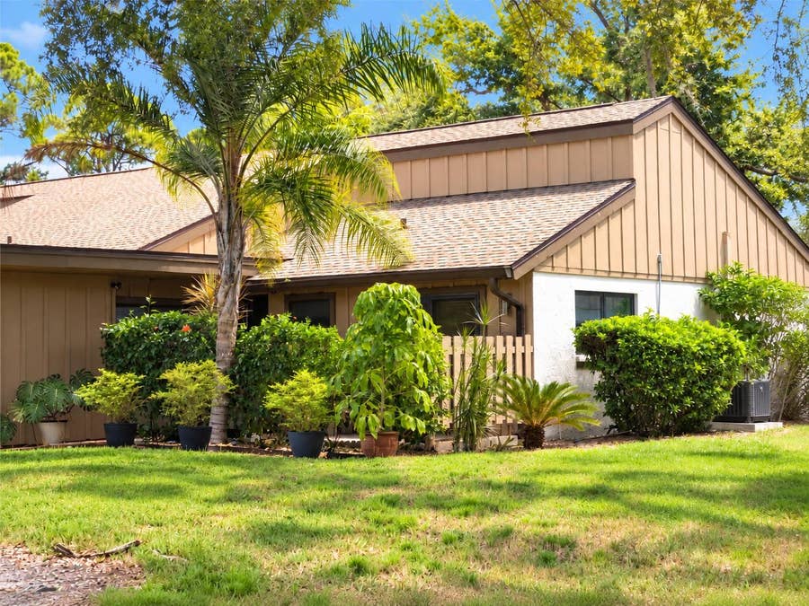 Property photo for 5699 WESTWIND LN, Sarasota, FL