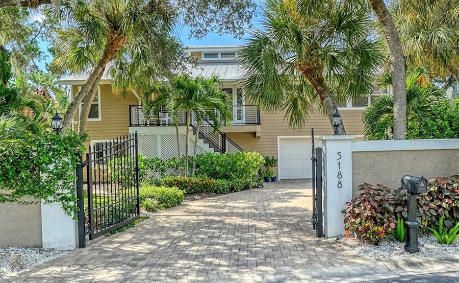 Property photo for Sarasota, FL