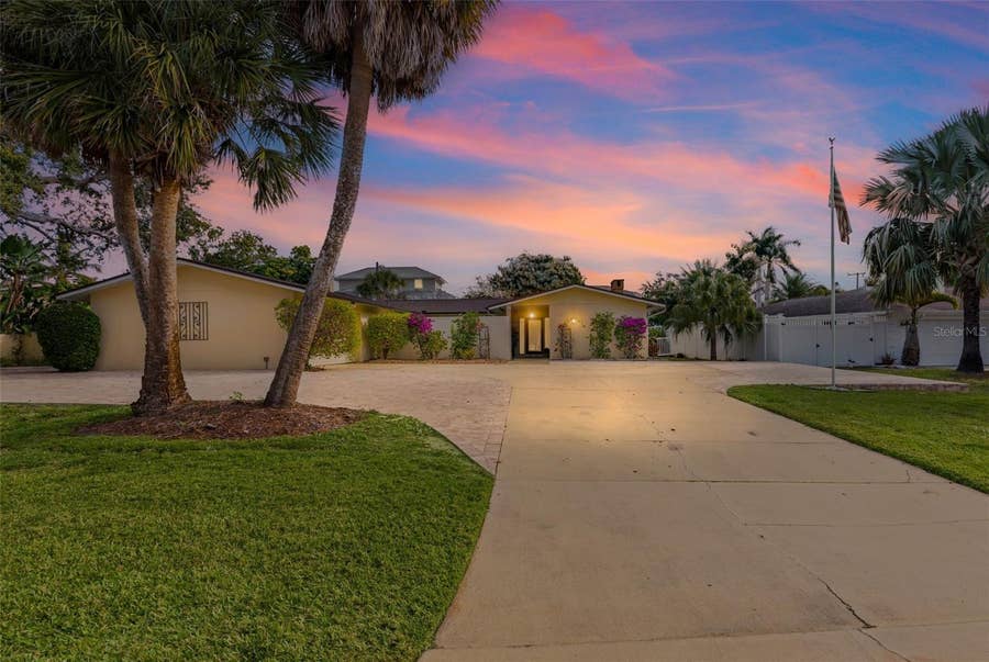 Property photo for 7215 WESTMORELAND DRIVE, Sarasota, FL