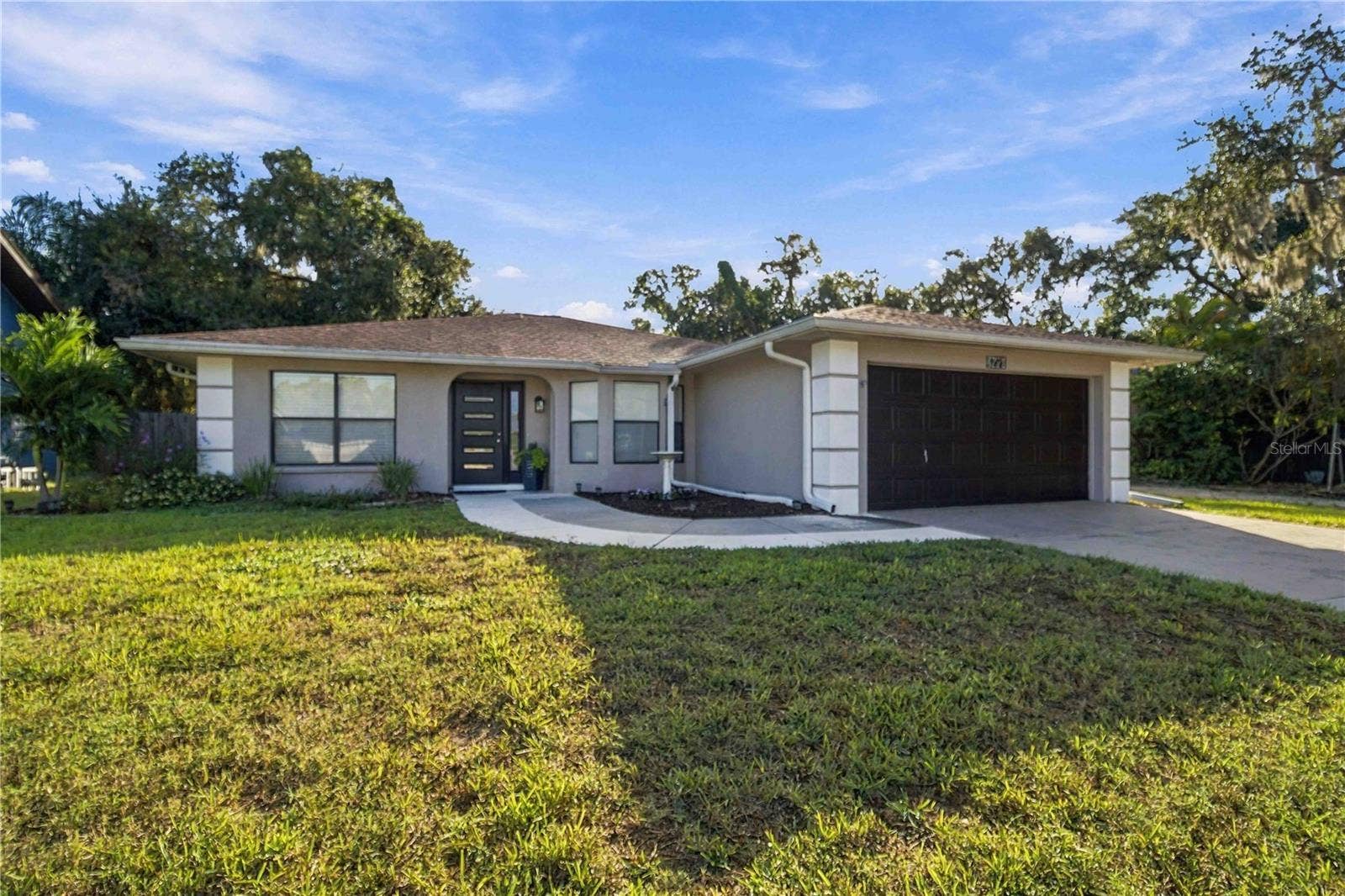 4271 BERKSHIRE DRIVE, Sarasota, FL 34241 4271 BERKSHIRE DRIVE, Sarasota, FL 34241