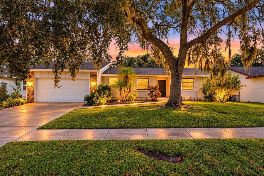 Property photo for 2475 WOOD OAK DRIVE, Sarasota, FL