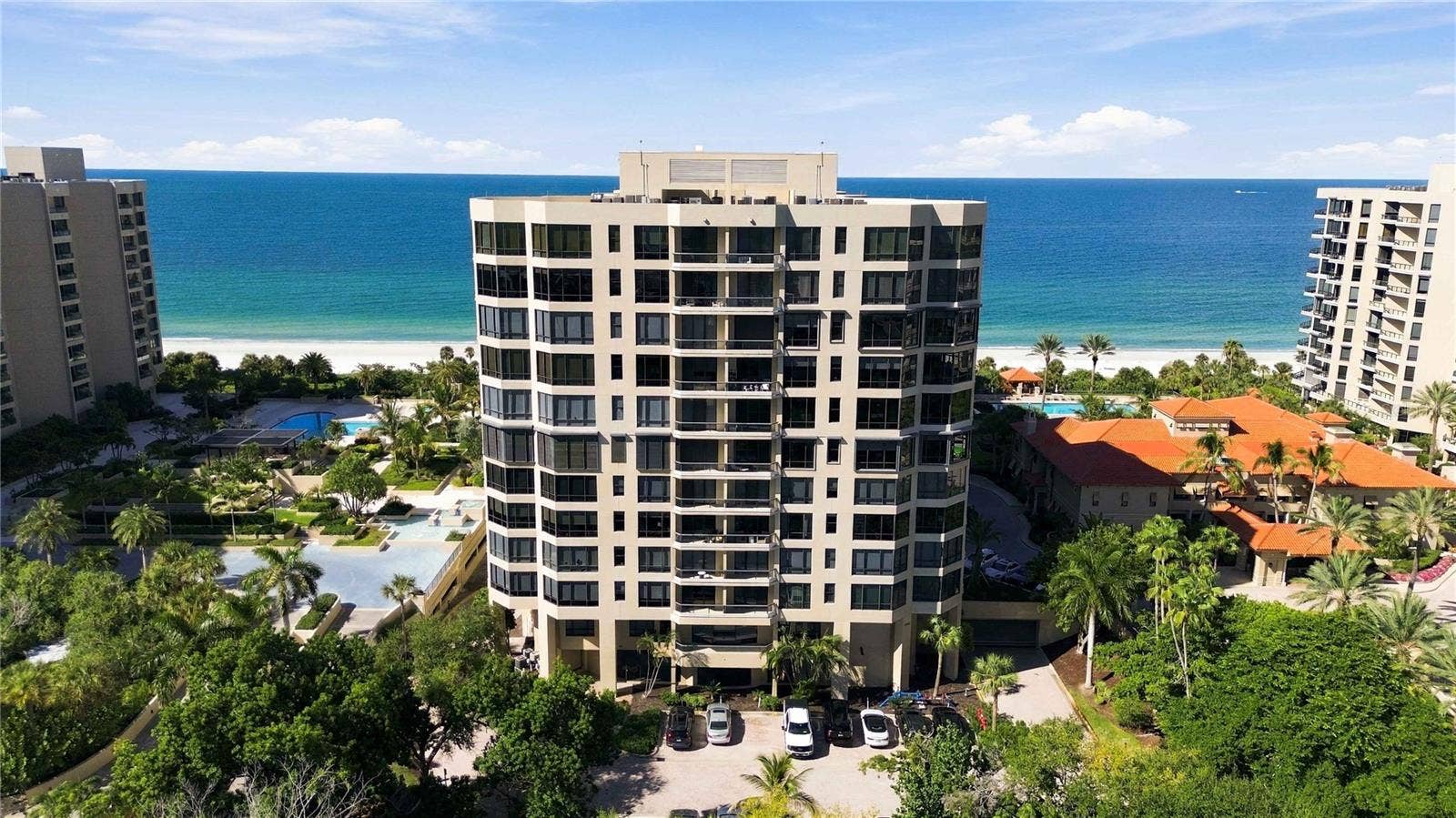 1241 GULF OF MEXICO DRIVE, #608, Longboat Key, FL 34228 Welcome to an extraordinary opportunity at The Water Club on Longboat Key