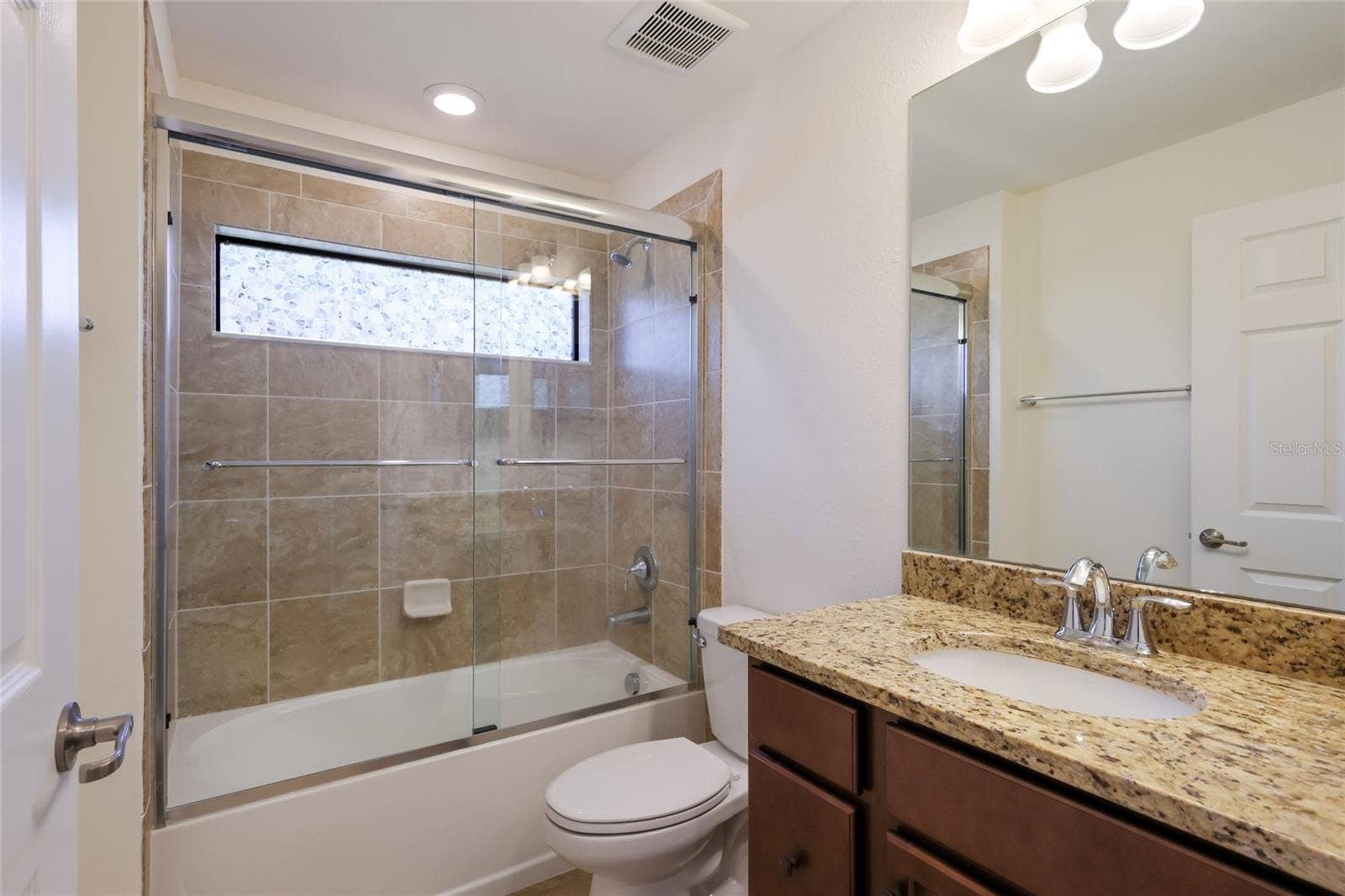 5614 PALMER CIRCLE, #206, Bradenton, FL 34211 5614 PALMER CIRCLE, #206, Bradenton, FL 34211