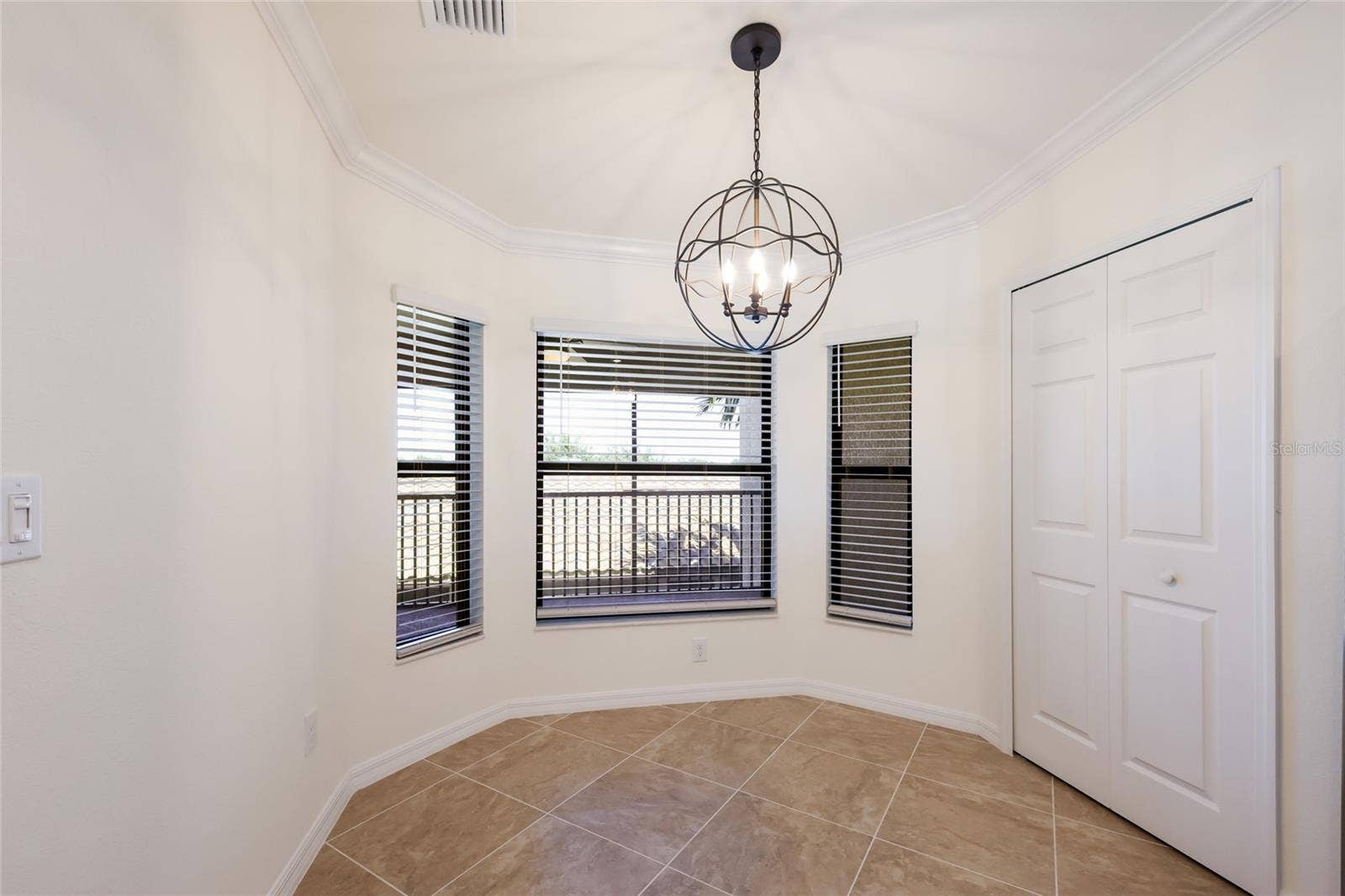 5614 PALMER CIRCLE, #206, Bradenton, FL 34211 5614 PALMER CIRCLE, #206, Bradenton, FL 34211