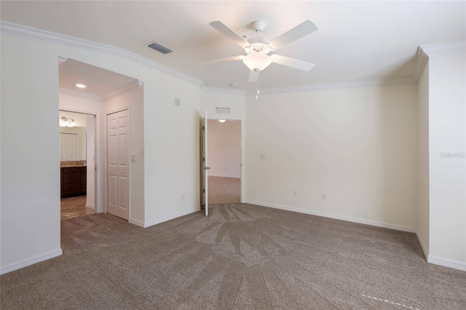 5614 PALMER CIRCLE, #206, Bradenton, FL 34211 5614 PALMER CIRCLE, #206, Bradenton, FL 34211