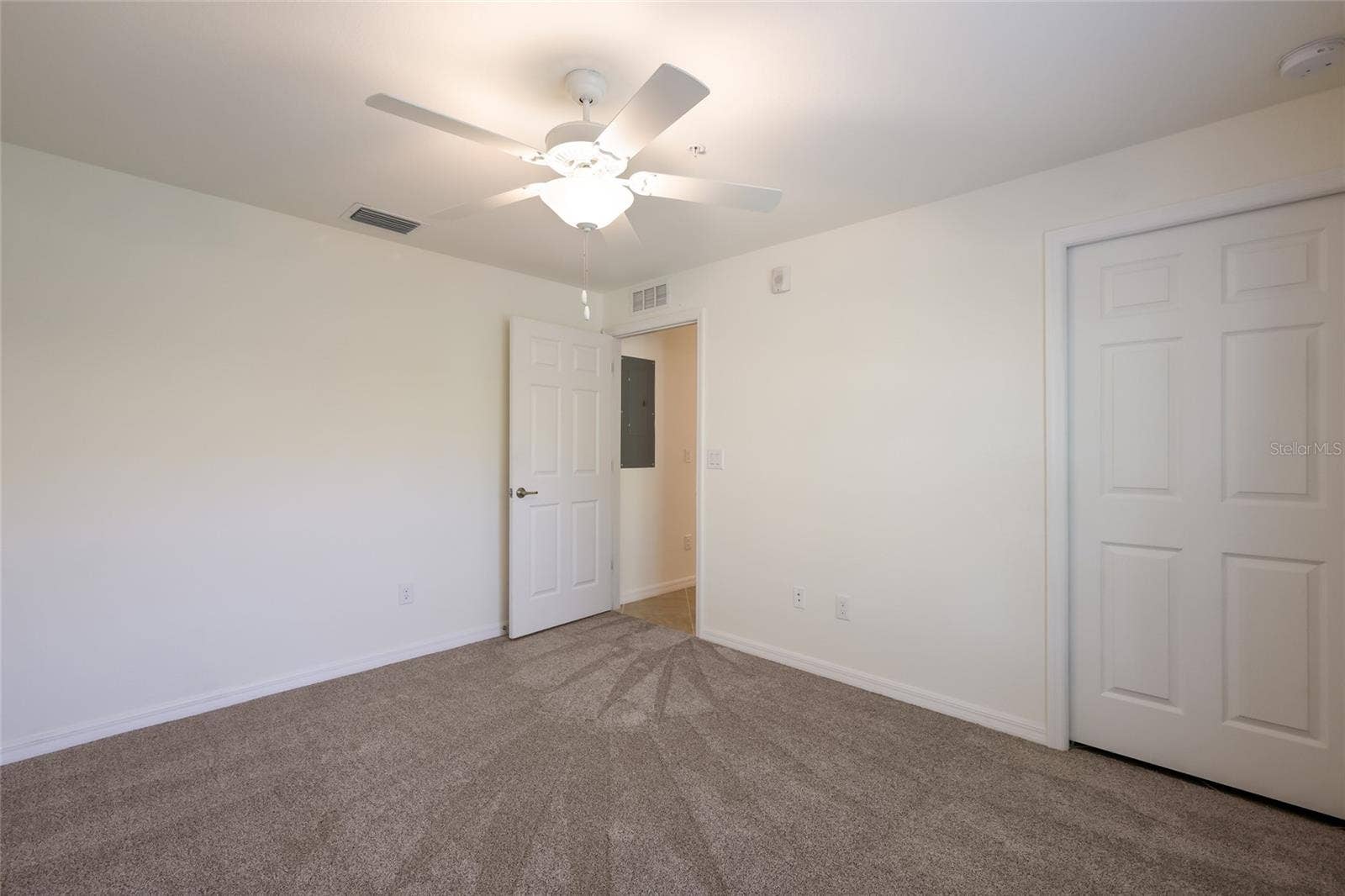 5614 PALMER CIRCLE, #206, Bradenton, FL 34211 5614 PALMER CIRCLE, #206, Bradenton, FL 34211