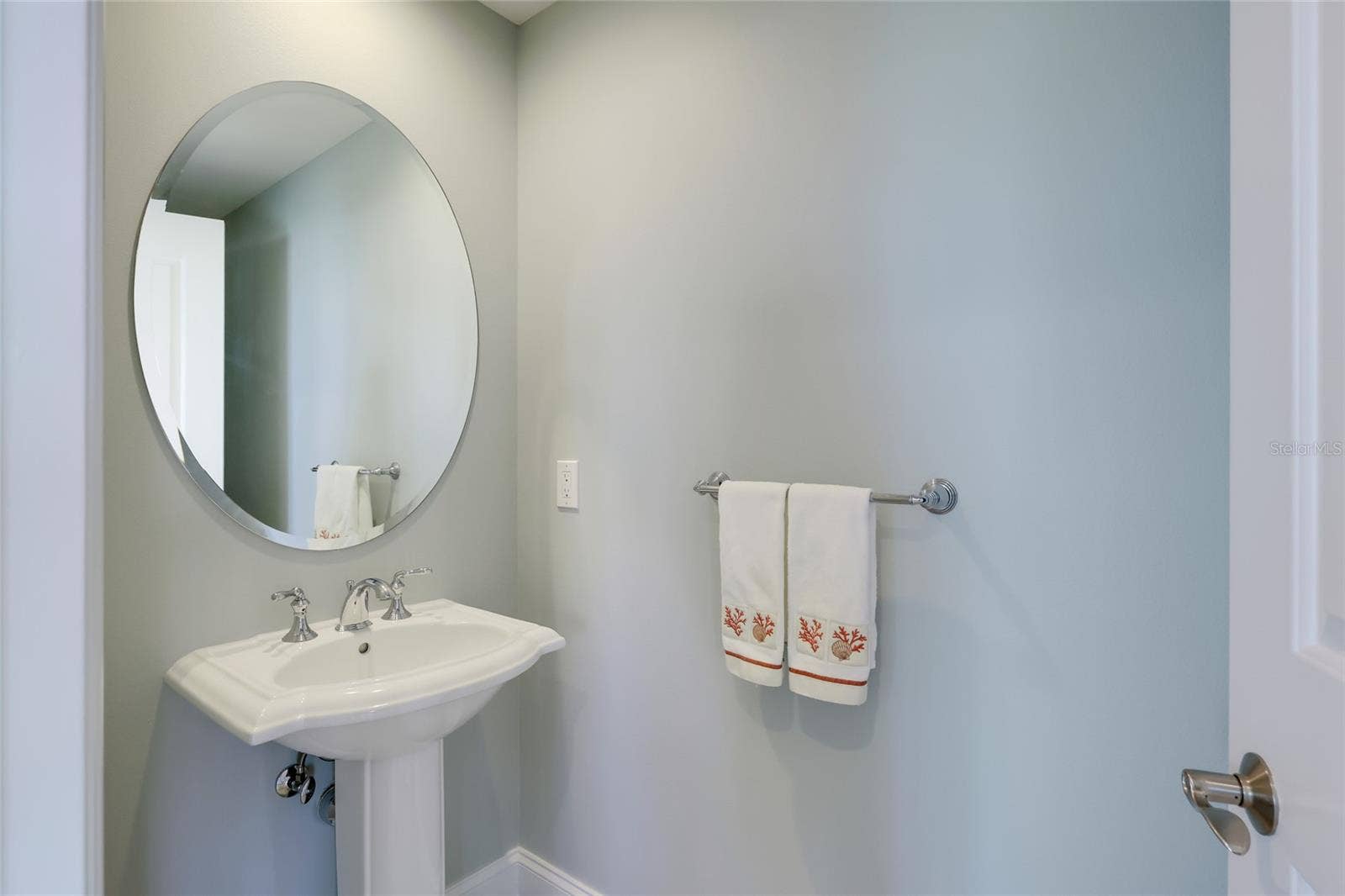 Powder Room - 1/2 Bath