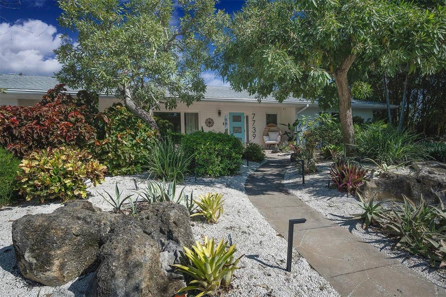 Property photo for 7739 WESTMORELAND DRIVE, Sarasota, FL