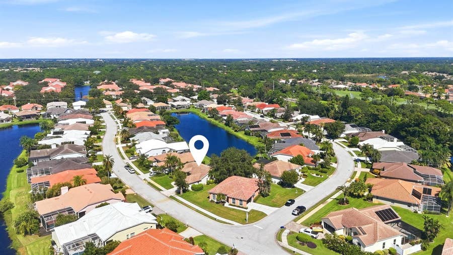Property photo for 4246 HEARTHSTONE DRIVE, Sarasota, FL