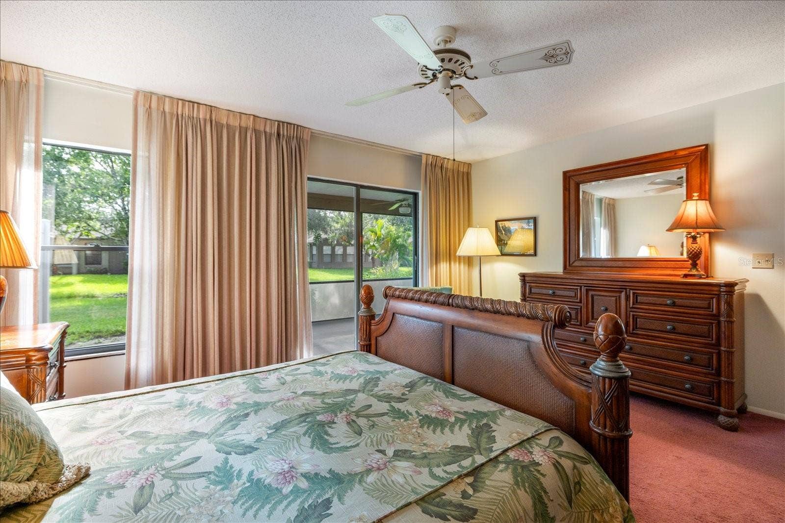 462 OAK HILL CIRCLE, #5, Sarasota, FL 34232 462 OAK HILL CIRCLE, #5, Sarasota, FL 34232