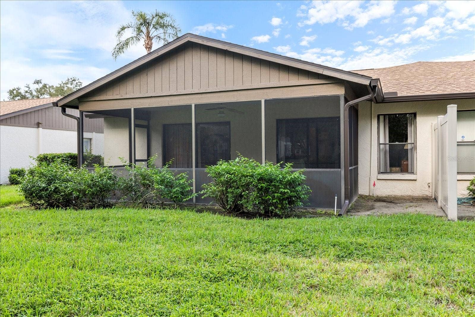 462 OAK HILL CIRCLE, #5, Sarasota, FL 34232 462 OAK HILL CIRCLE, #5, Sarasota, FL 34232