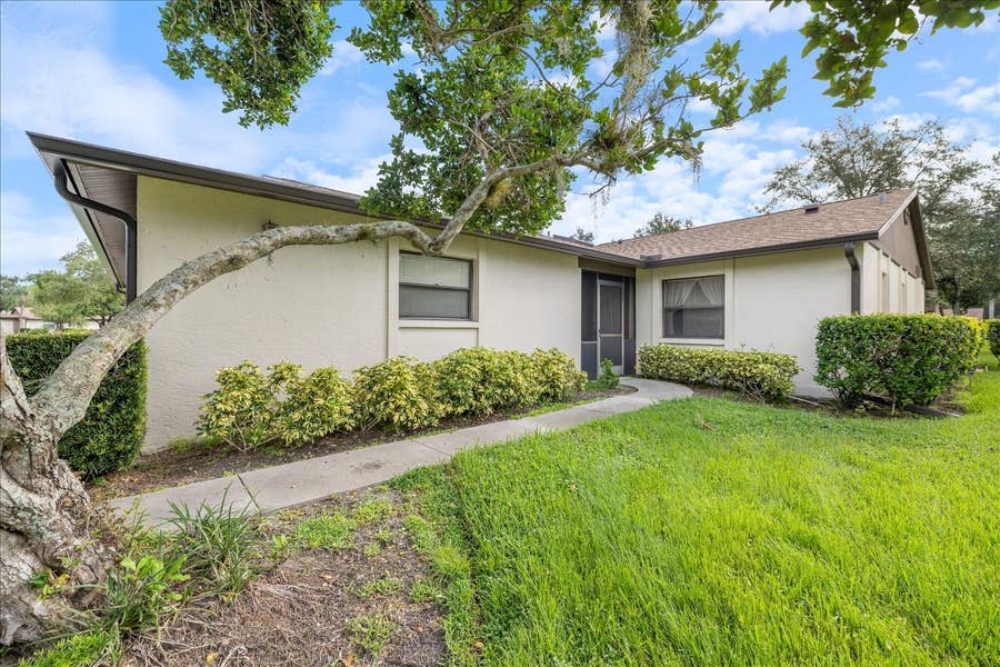 Property photo for 462 OAK HILL CIRCLE, #5, Sarasota, FL