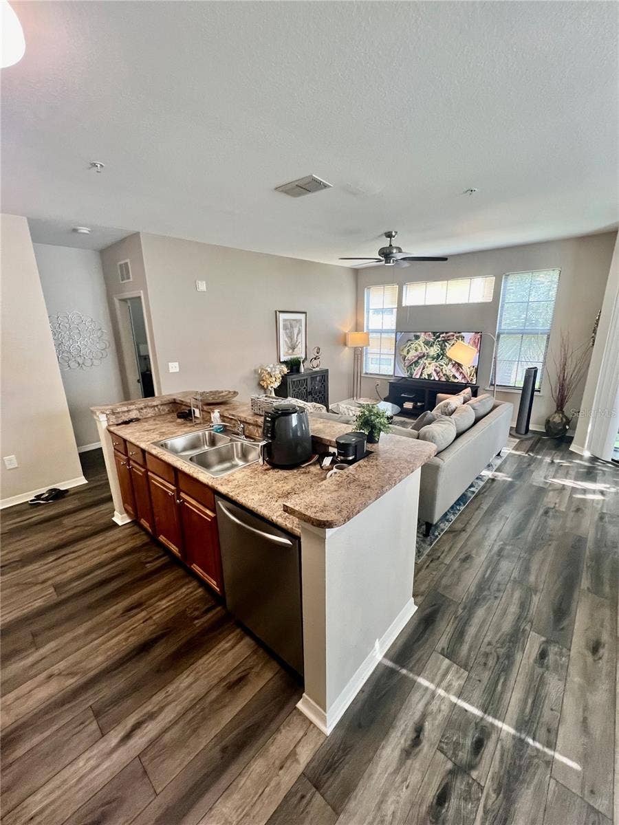 8341 38TH STREET CIRCLE E, #202, Sarasota, FL 34243 8341 38TH STREET CIRCLE E, #202, Sarasota, FL 34243