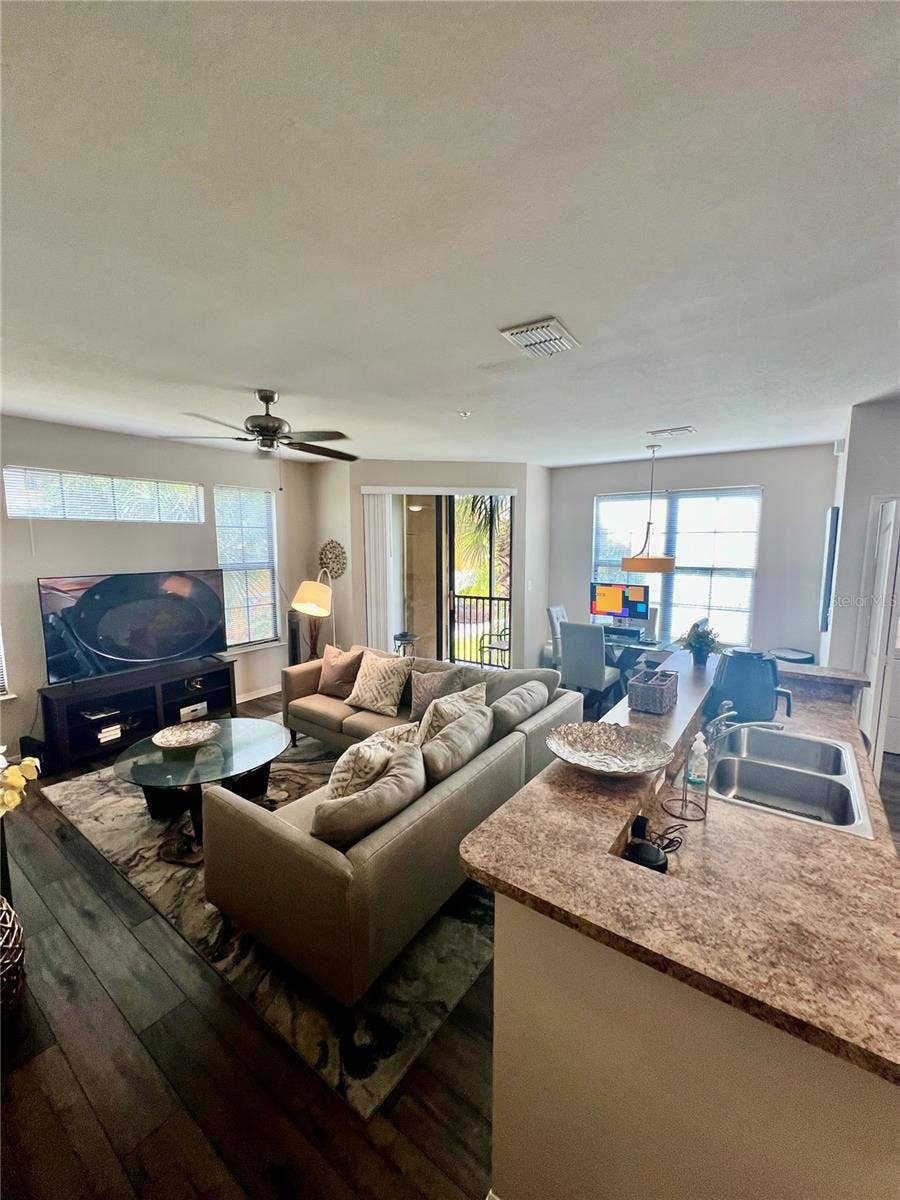 8341 38TH STREET CIRCLE E, #202, Sarasota, FL 34243 8341 38TH STREET CIRCLE E, #202, Sarasota, FL 34243