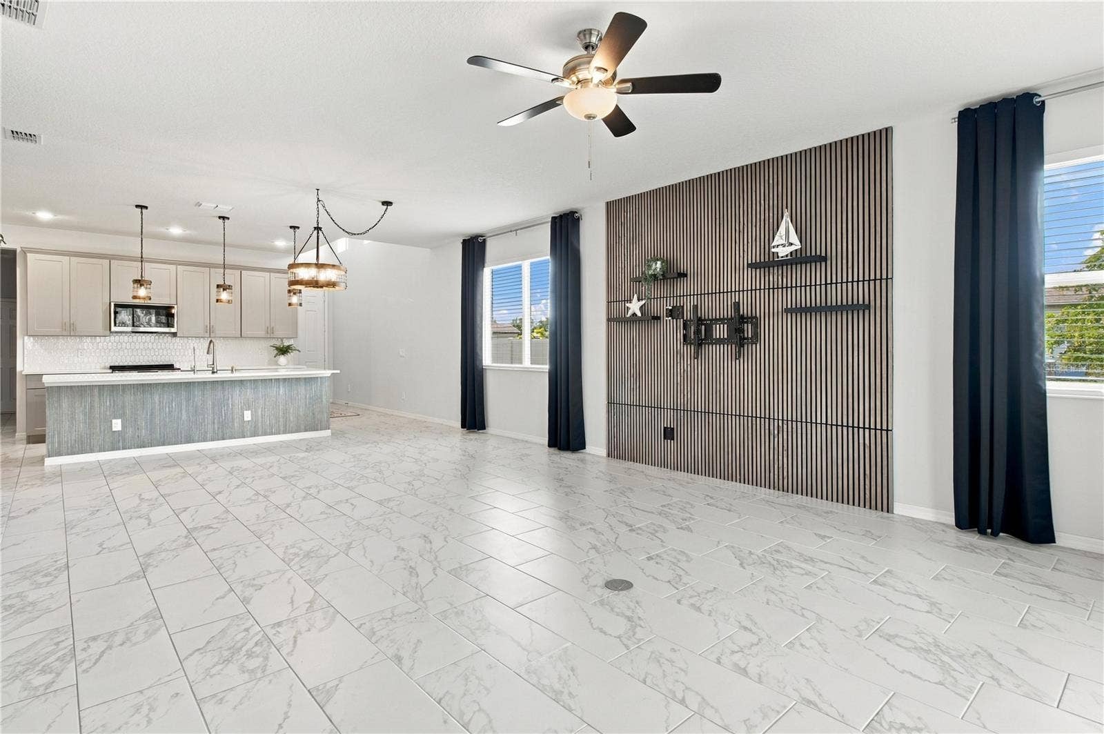 5706 MEZZANA RUN, Palmetto, FL 34221 Bright Living & Dining Area