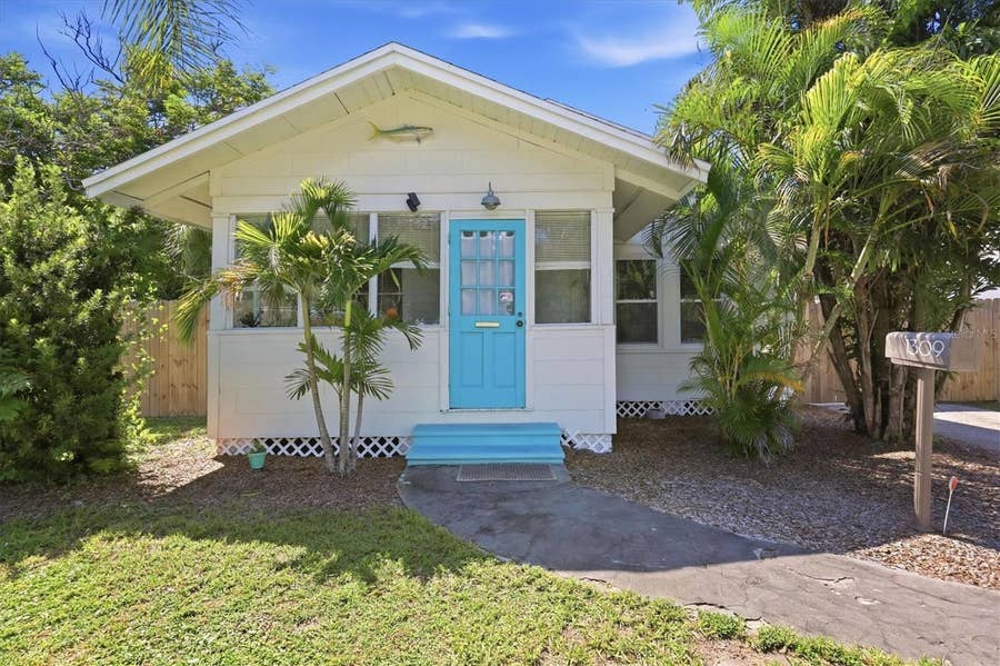 Property photo for 1309 13TH AVENUE W, Bradenton, FL
