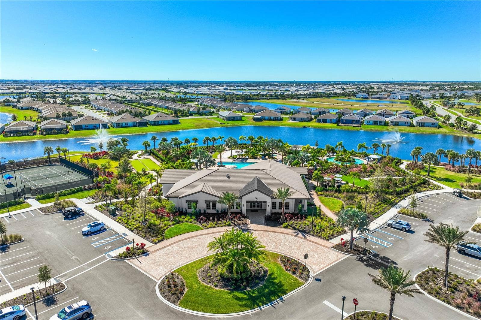 4347 FENCE ROW COURT, Lakewood Ranch, FL 34211 4347 FENCE ROW COURT, Lakewood Ranch, FL 34211