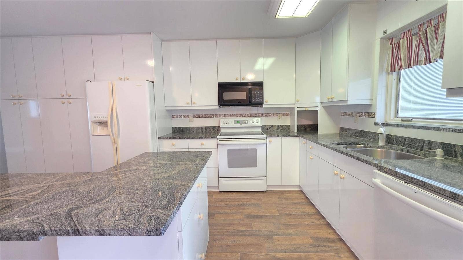 9711 SANTA MARIA COURT, #9711, Bradenton, FL 34210 9711 SANTA MARIA COURT, #9711, Bradenton, FL 34210