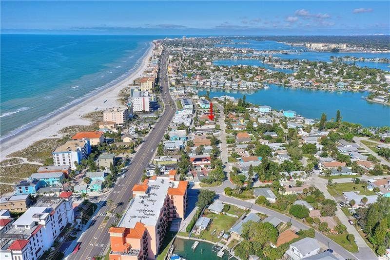 13418 1ST STREET E, Madeira Beach, FL 33708