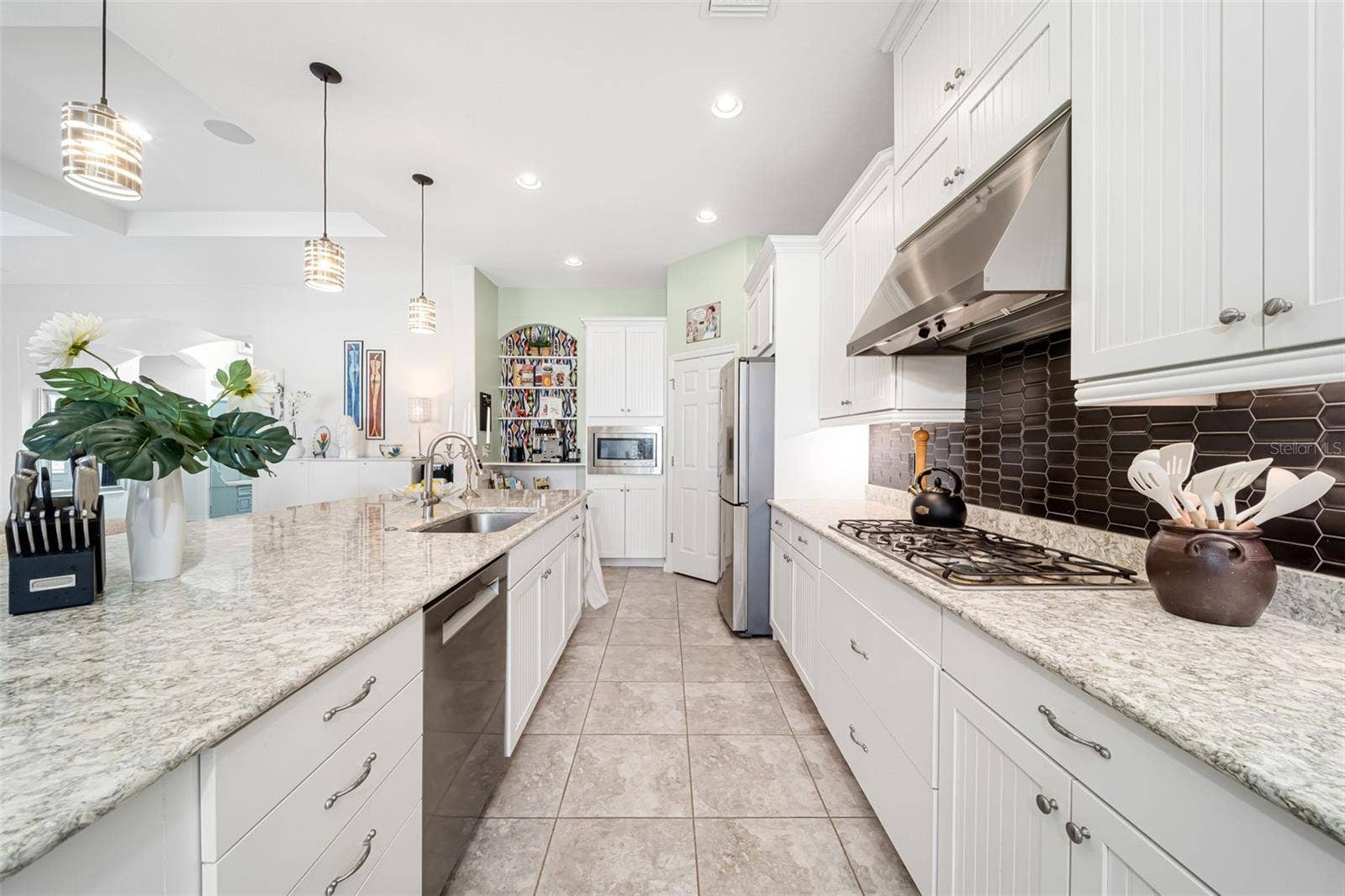 6195 ANISE DRIVE, Sarasota, FL 34238